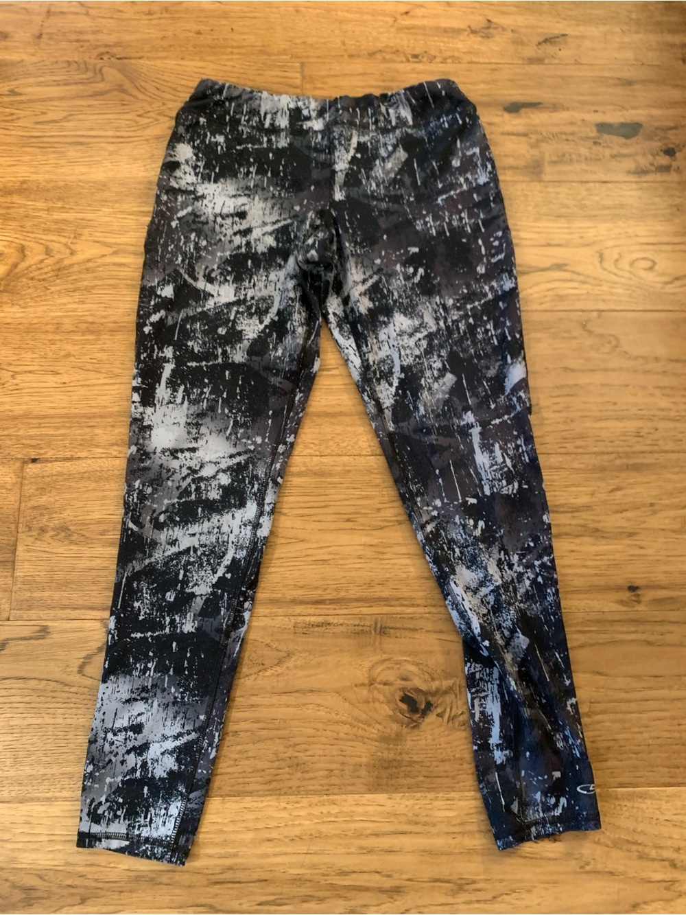 Women’s Black & Gray Printed Active Leggings